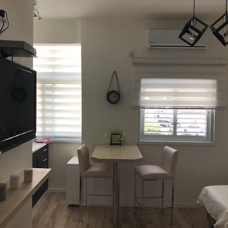 Studio Apartment In Bat-Yam Bat Yam Exterior foto